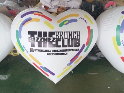 inflatable white heart ballo...