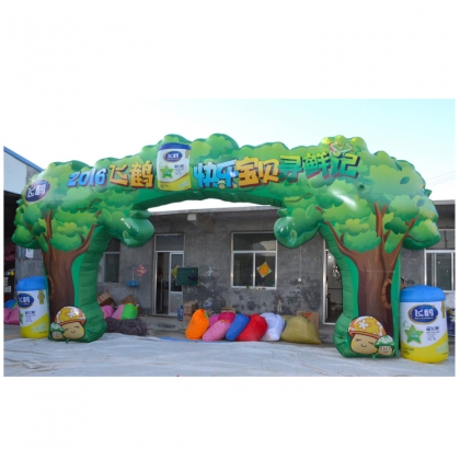 inflatable forest tree arch