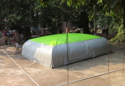 Allround inflatable revoluti...