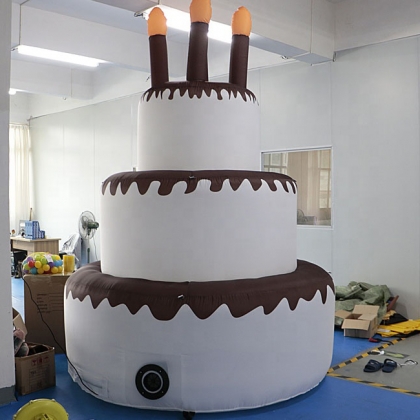 inflatable giant birthday ca...