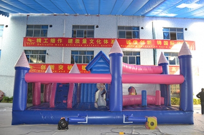 inflatable mini castle park ...