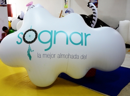 cloud shape inflatable heliu...