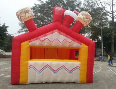 Carnival inflatable ice crea...