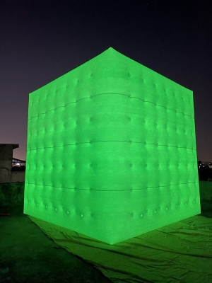 LED inflatable cube balloon ...