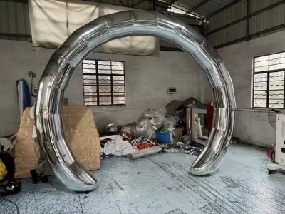 inflatable mirror arch entra...